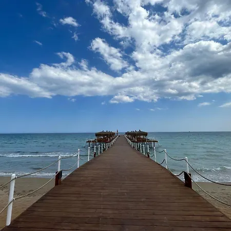 Апартаменты Caesar Blue Sea View